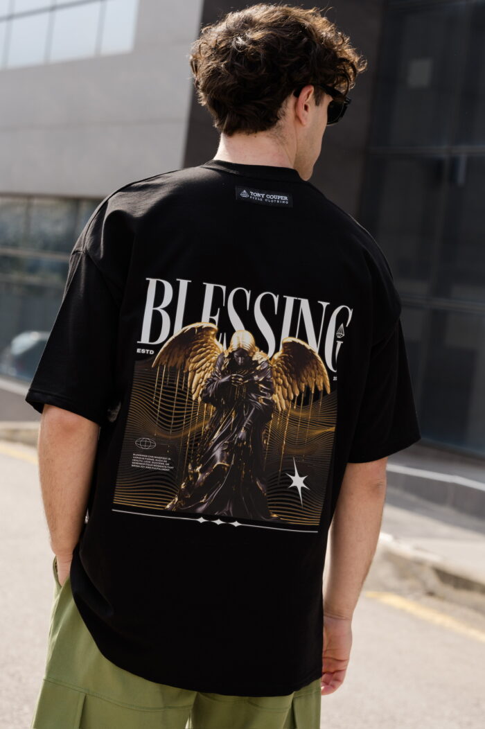 BLACK ANGEL OVERSIZED TSHIRT BACK VIEW